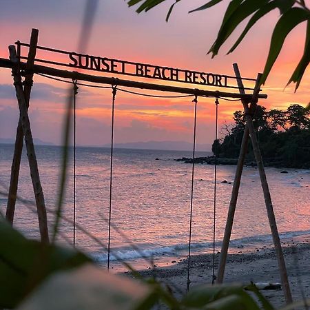 Sunset Beach Resort Weh 사방 외부 사진