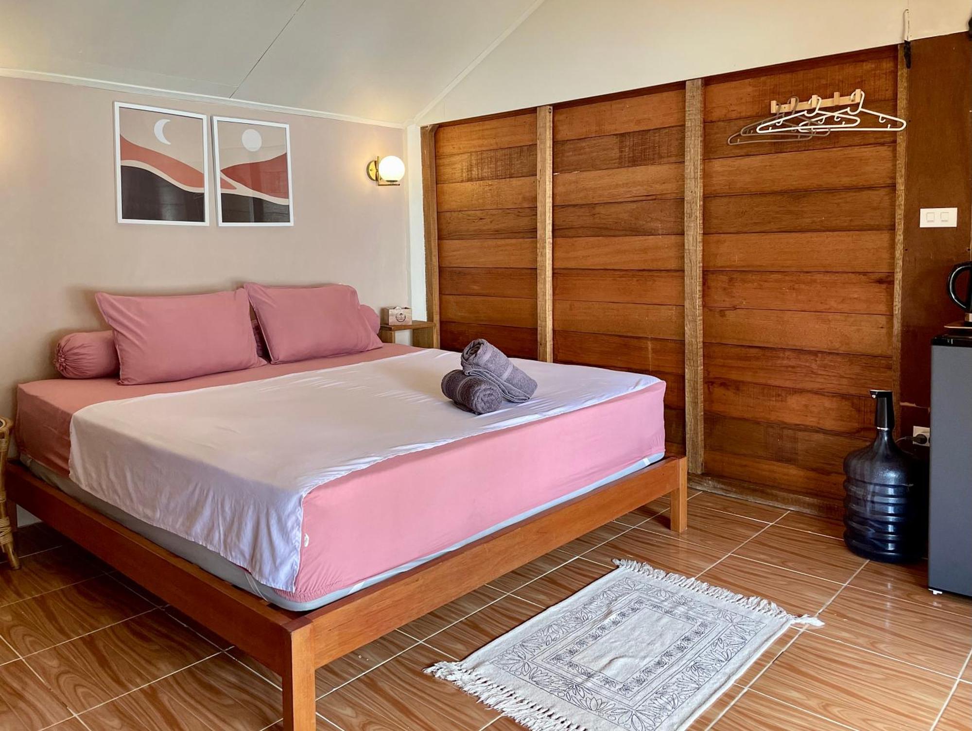Sunset Beach Resort Weh 사방 외부 사진
